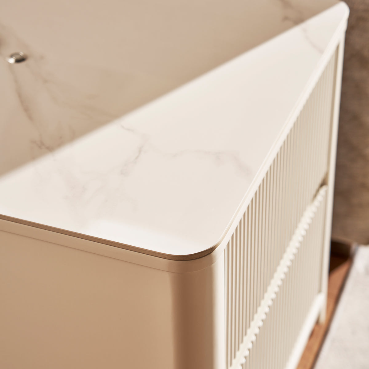 Fluted 2-Drawer Nightstand with Charging Port — White