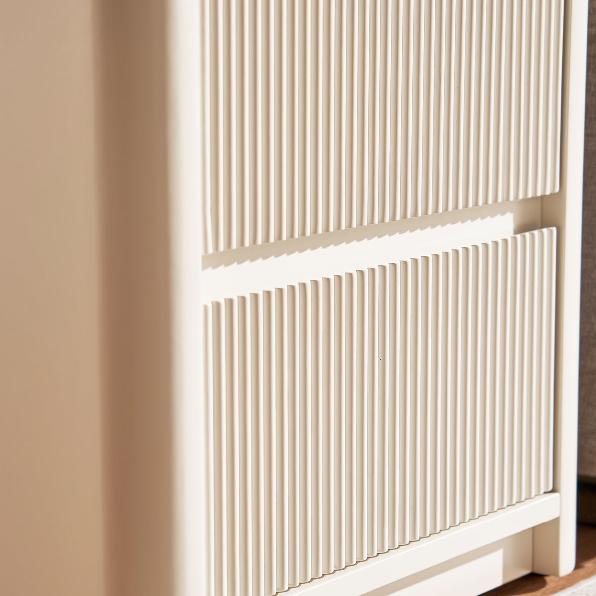 Fluted 2-Drawer Nightstand with Charging Port — White
